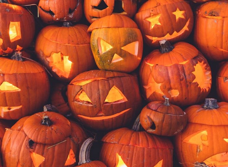 | Halloween, le Chaudron aux histoires |
