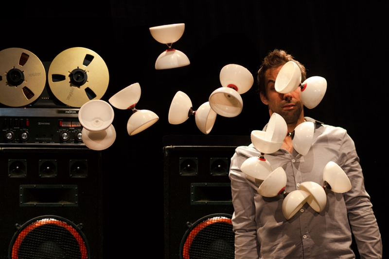 | "Suite pour une porte et un soupir" de Tom Lacoste |