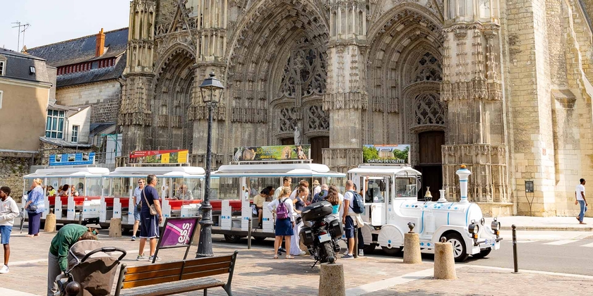 Petit train touristique de Tours