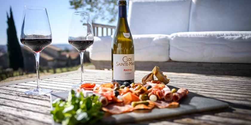 44de4ed93d1f4df1933297f4be4f993a