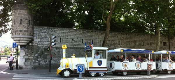 Petit train : visite du centre historique de Grenoble