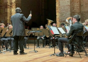 | Concert |