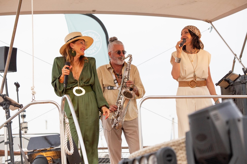 aa83f7a522ab4e038415babd54dee4da