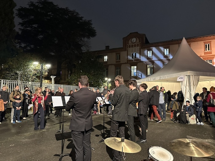 39ec8d3ab96b41eebfb837c6d3ce5c83