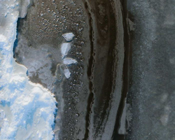 | Peut-on lire l'avenir dans un fleuve articque ? |