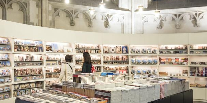 Onze-Lieve-Vrouw kathedraal shop