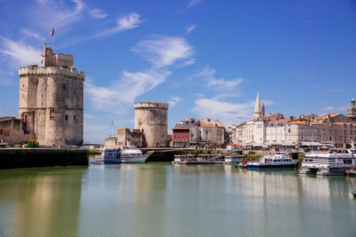 Tours de La Rochelle – Visite des monuments emblématiques - La Rochelle ...