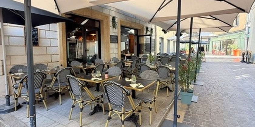 c087b1dff3354cc88ab03b09c3d1a2e3