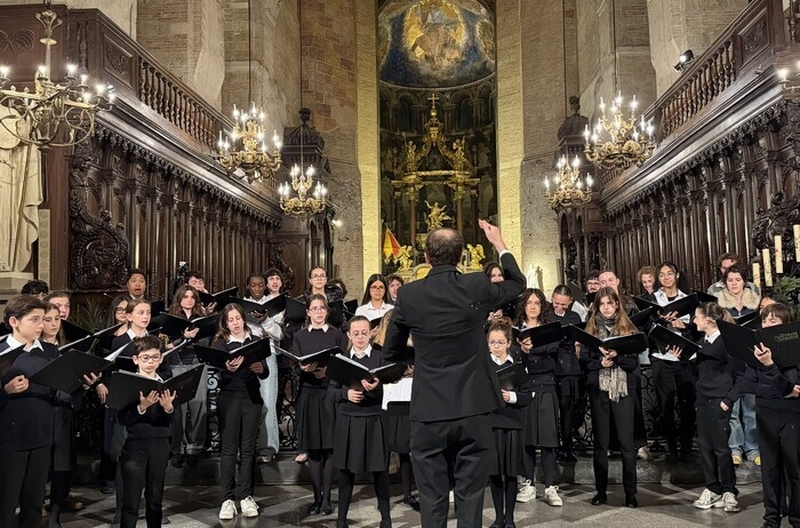 | Concert |