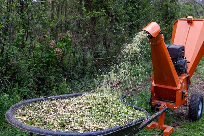 | Plateforme de broyage des déchets végétaux |