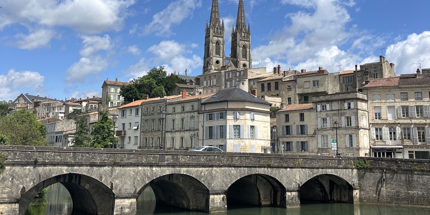 6835358d71bd4dbd9f9bac4308da0683